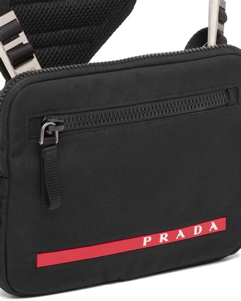 prada herren umhängetasche nylon|Umhängetaschen für Herren von Prada .